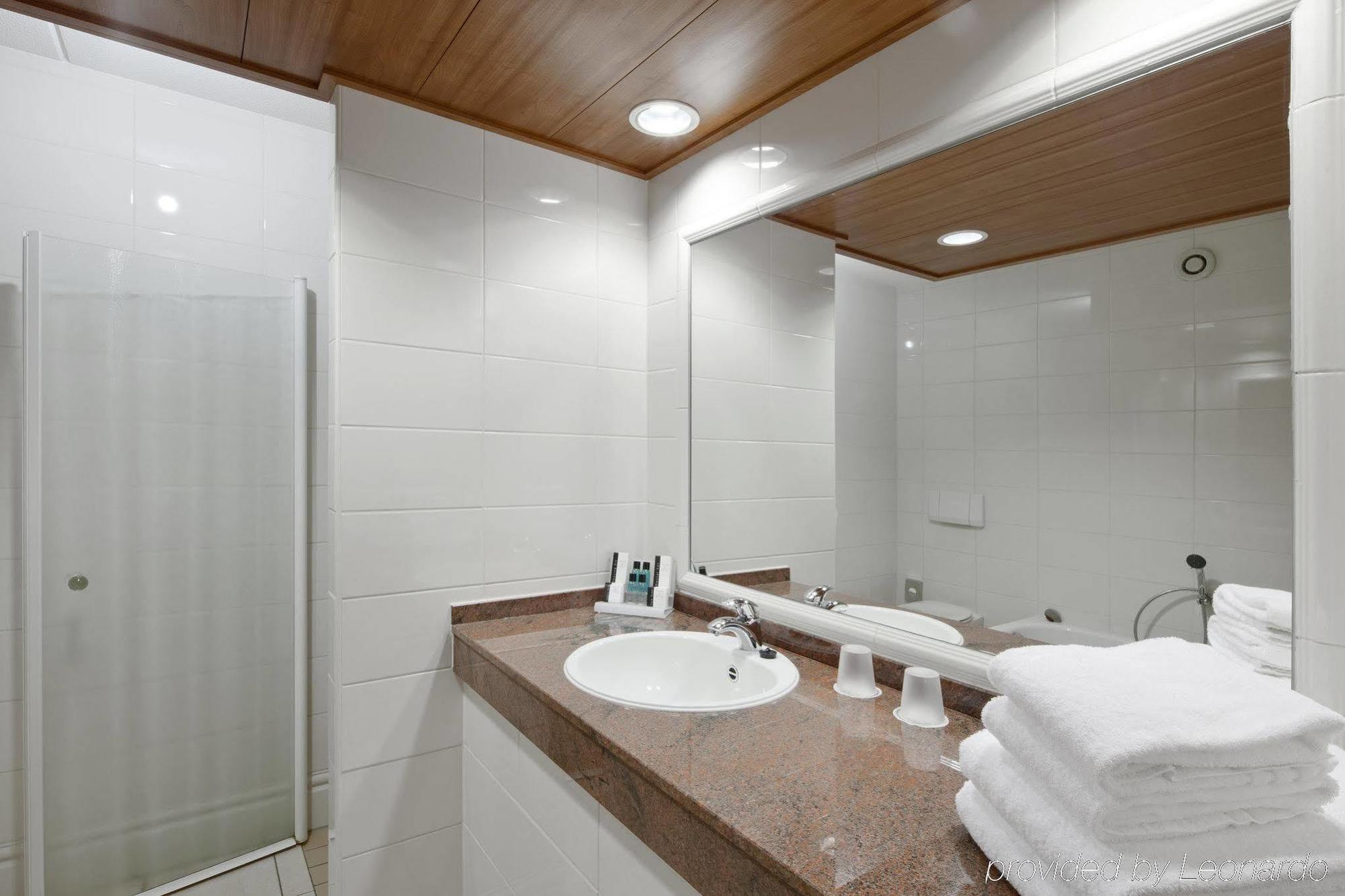 Der Valk Hotel 4*